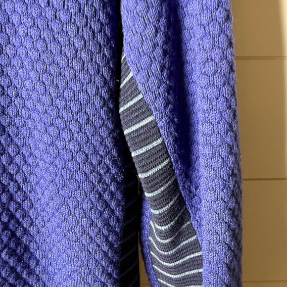 Athleta Merino Extra Fine Wool Sweater- Cobalt Blue & Black, Size Large - Picture 12 of 12